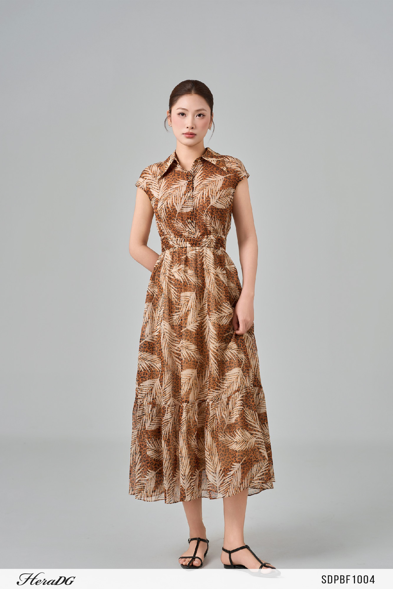 Ảnh của Đầm eo nhún in họa tiết